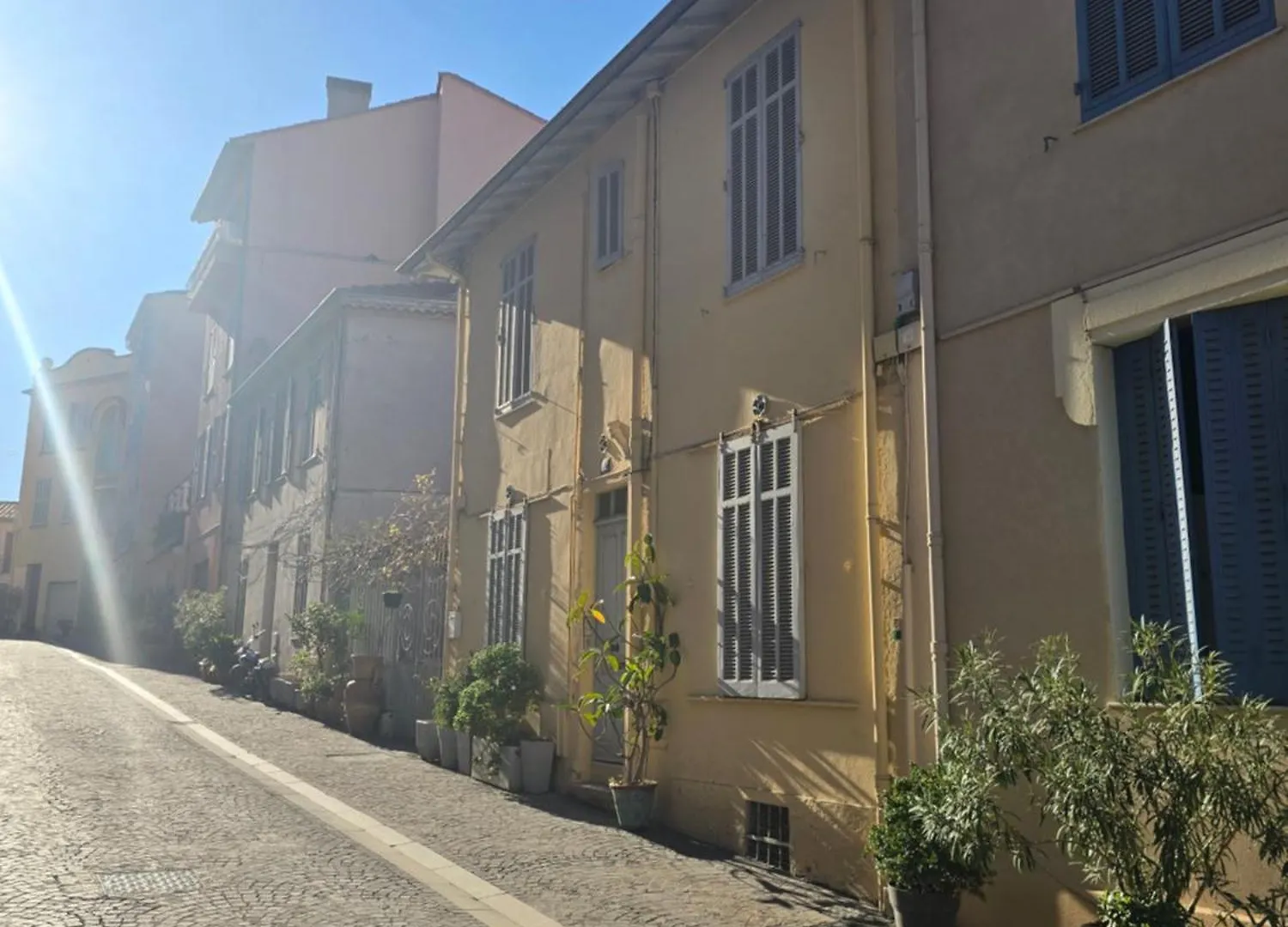 Coeur Historique De Cannes Entre Palais Et Mer 0*,  Franciaország